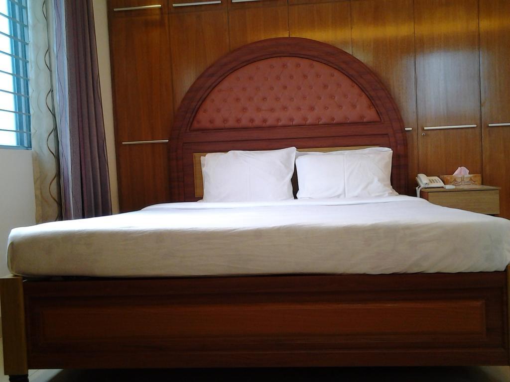 Hotel Afford Inn Dhaka Rom bilde
